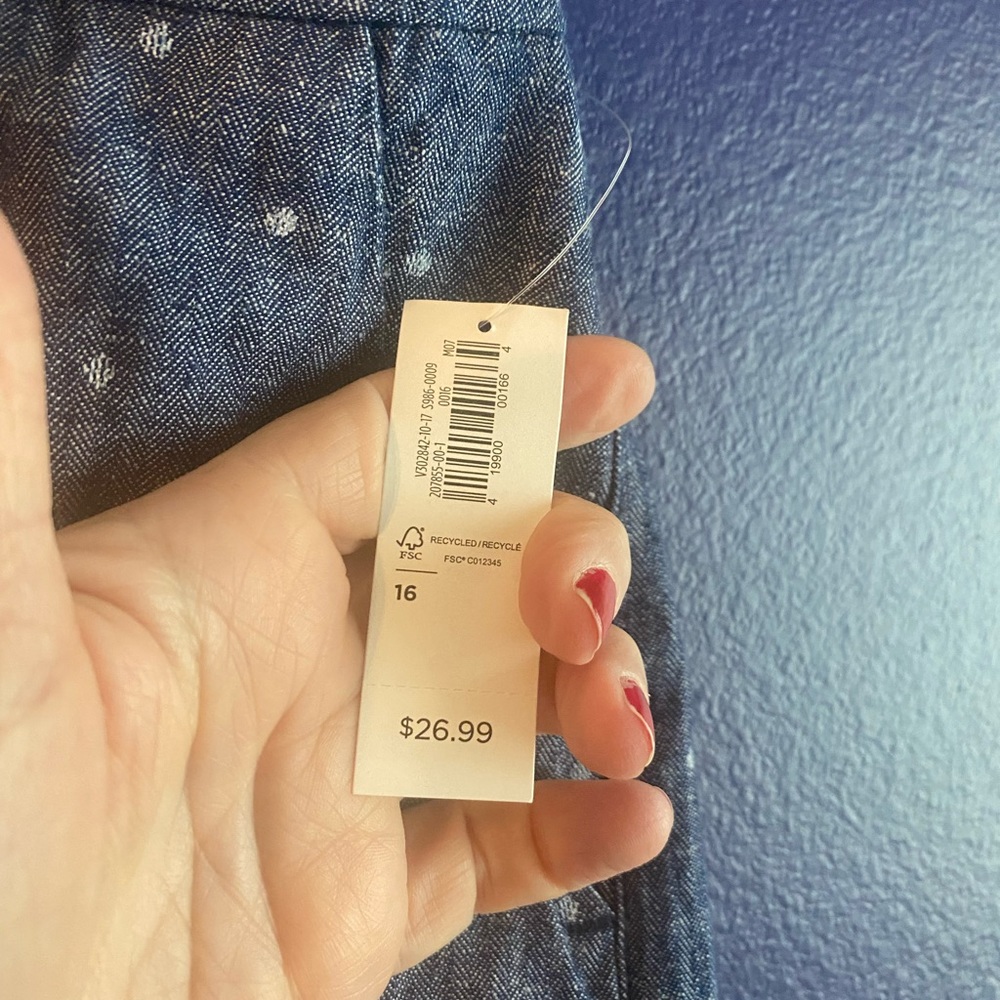 Old Navy Shorts - Picture 4 of 5